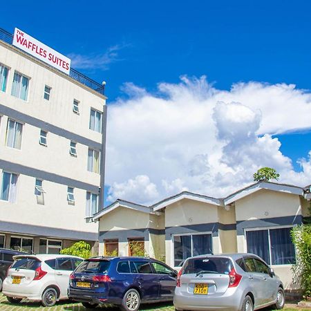 Waffles Suites Nakuru Dış mekan fotoğraf