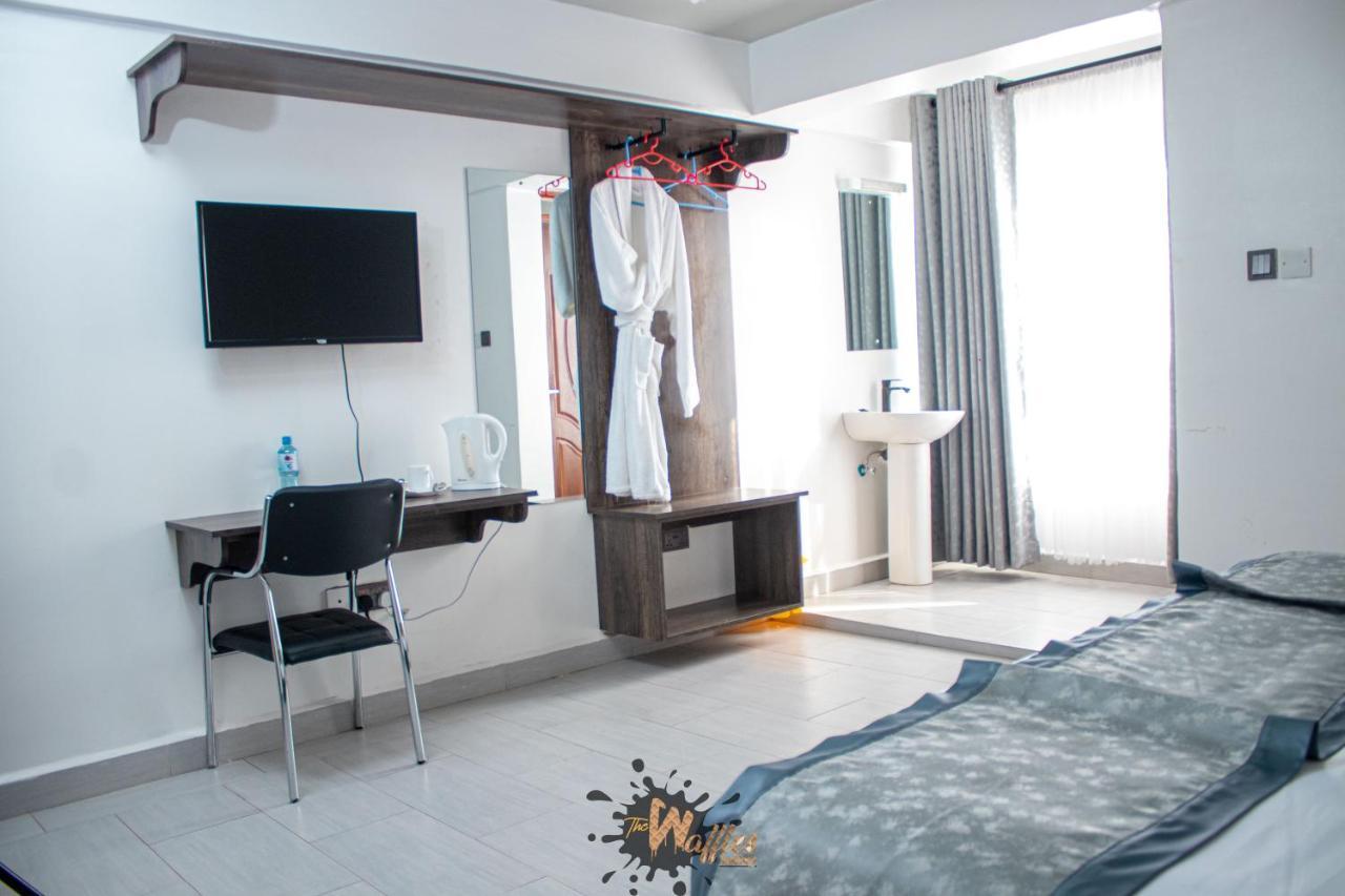 Waffles Suites Nakuru Dış mekan fotoğraf