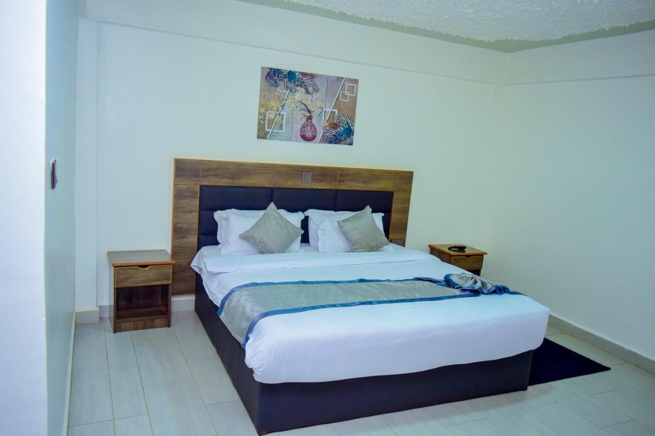 Waffles Suites Nakuru Dış mekan fotoğraf