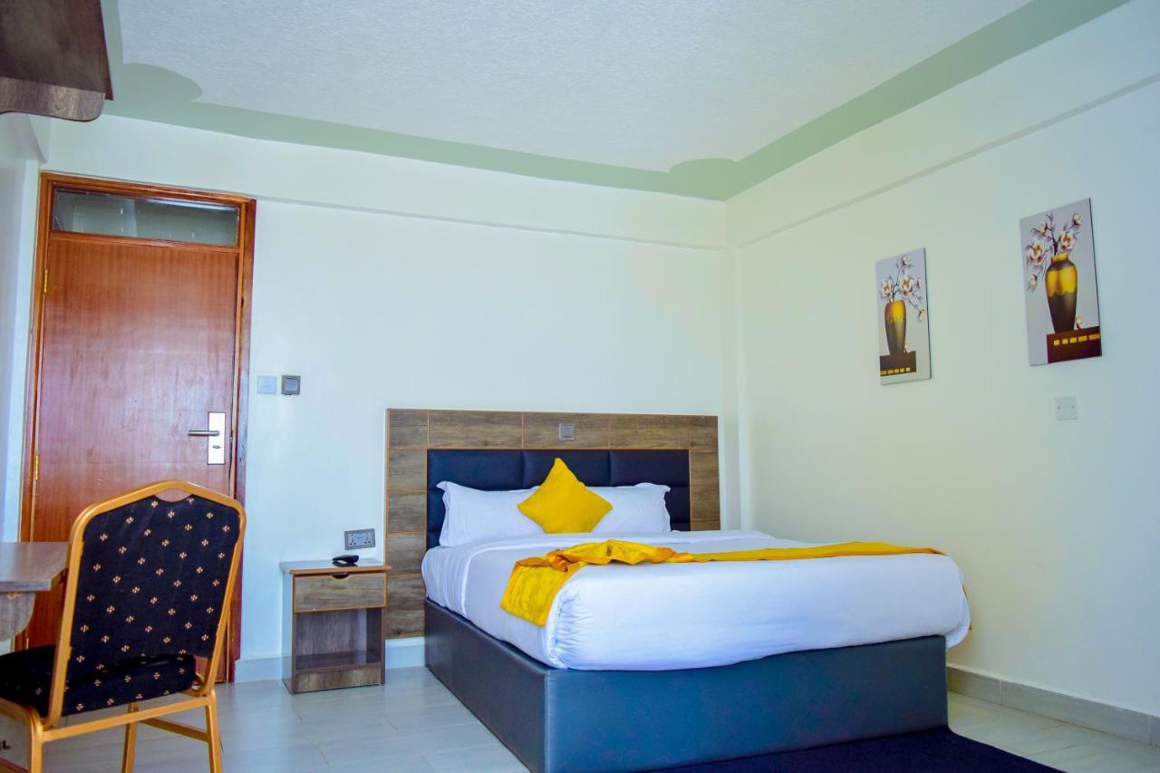 Waffles Suites Nakuru Dış mekan fotoğraf