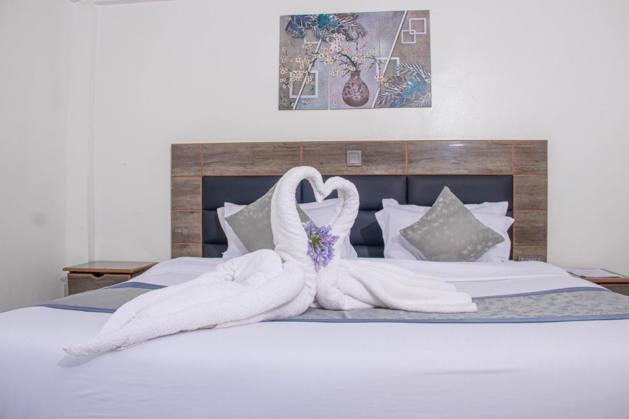 Waffles Suites Nakuru Dış mekan fotoğraf