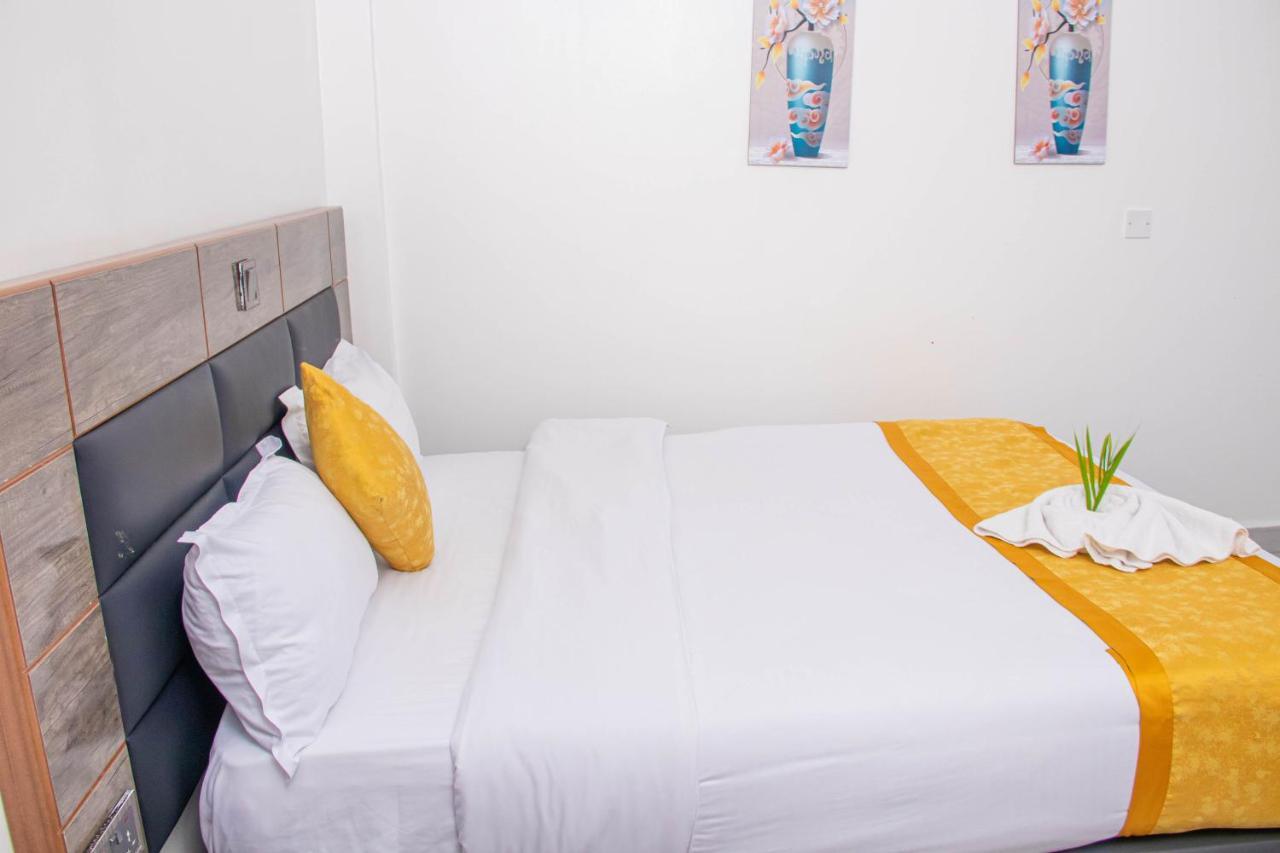 Waffles Suites Nakuru Dış mekan fotoğraf